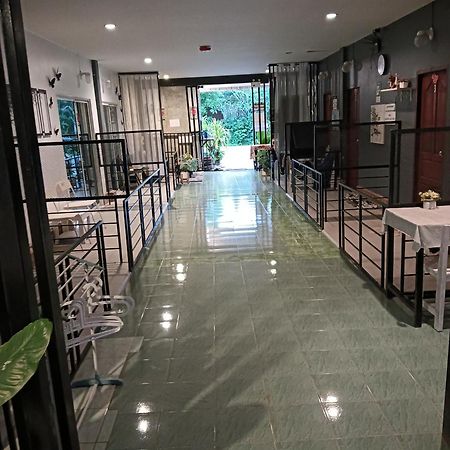 Krabi Nemo House Hostel Ao Nang Bagian luar foto