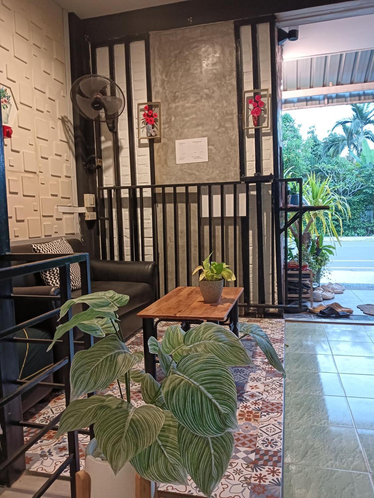 Krabi Nemo House Hostel Ao Nang Bagian luar foto