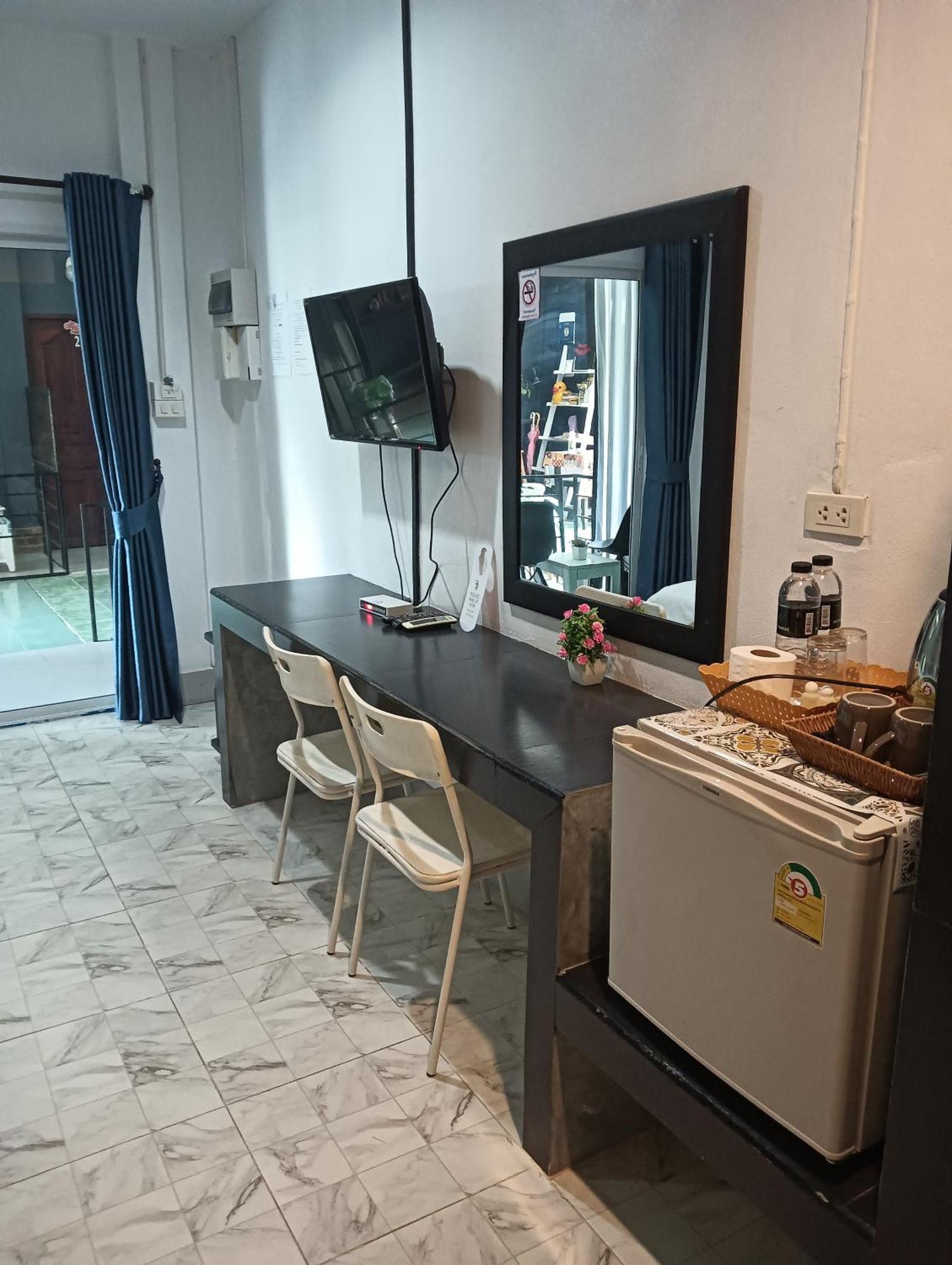 Krabi Nemo House Hostel Ao Nang Bagian luar foto