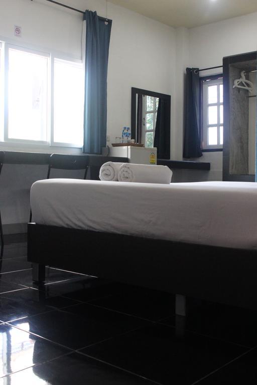 Krabi Nemo House Hostel Ao Nang Bagian luar foto